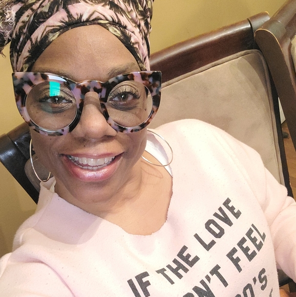 Meet your Posher, Wife2Riches - Picture 1 of 1